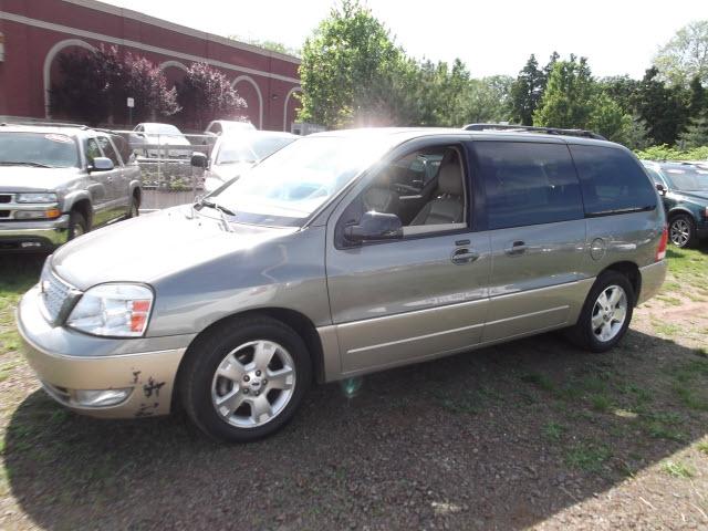 Photo of 2004 Ford Freestar