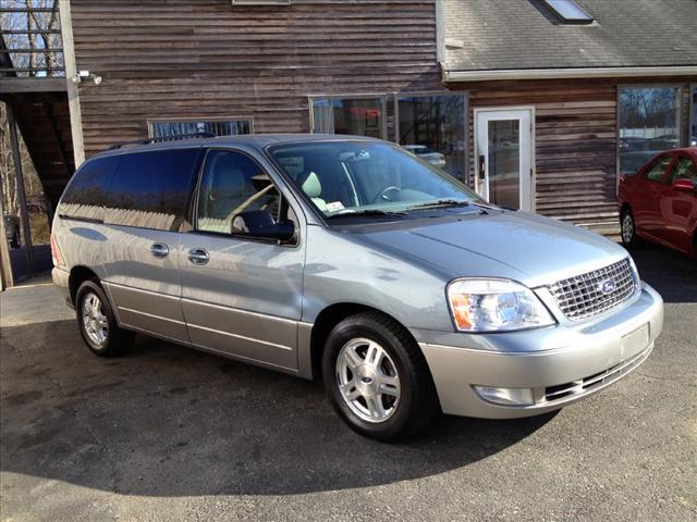 Photo of 2004 Ford Freestar