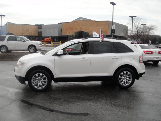 Photo of 2010 Ford Edge