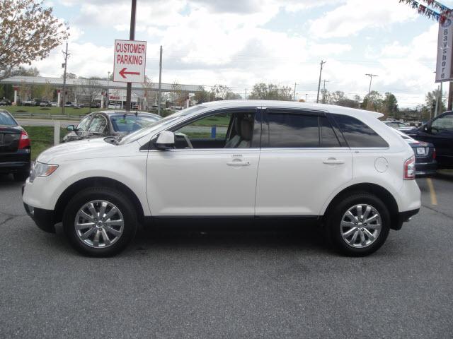 Photo of 2010 Ford Edge