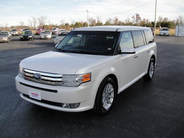 Photo of 2009 Ford Flex