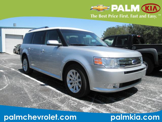 Photo of 2010 Ford Flex