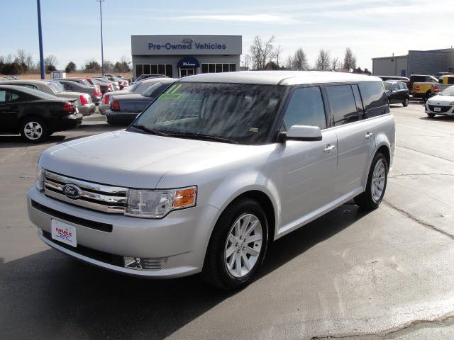 Photo of 2011 Ford Flex