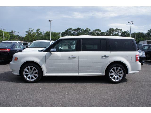 Photo of 2011 Ford Flex