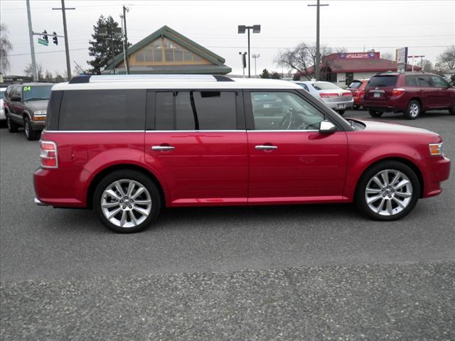 Photo of 2010 Ford Flex