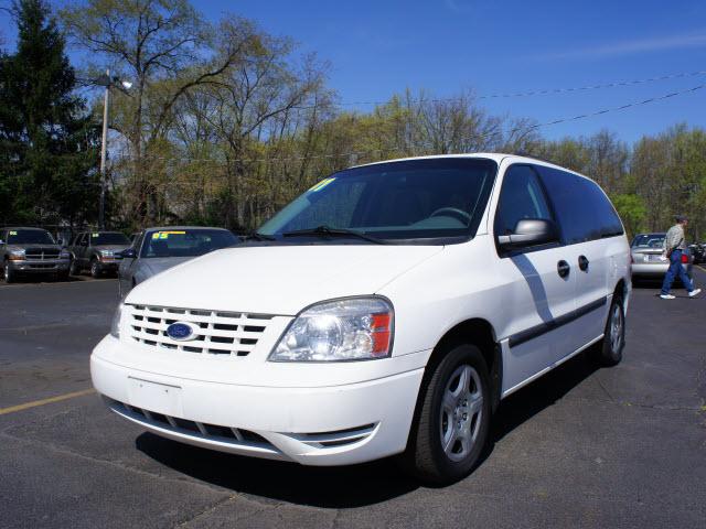 Photo of 2007 Ford Freestar