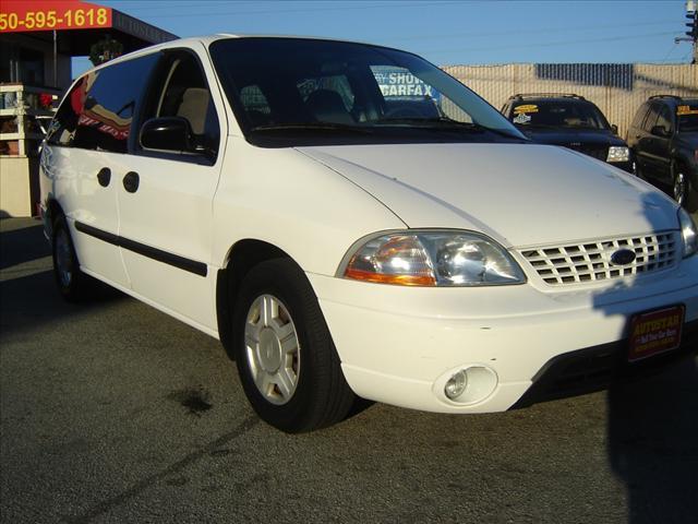 Photo of 2003 Ford Windstar
