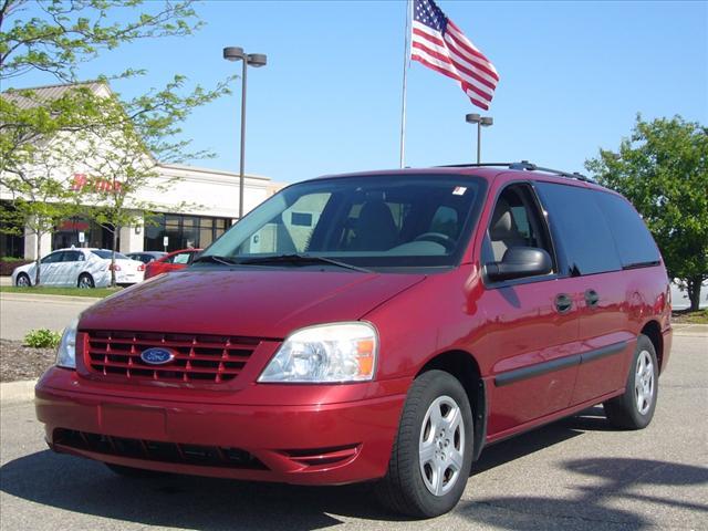 Photo of 2004 Ford Freestar