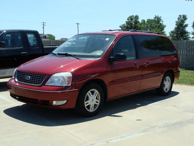 Photo of 2005 Ford Freestar