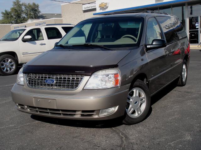 Photo of 2004 Ford Freestar