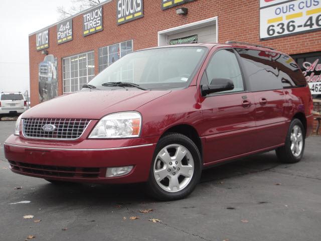 Photo of 2005 Ford Freestar