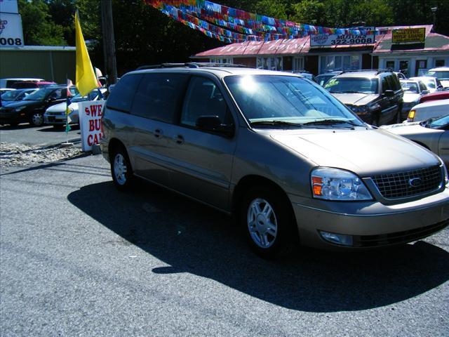 Photo of 2005 Ford Freestar