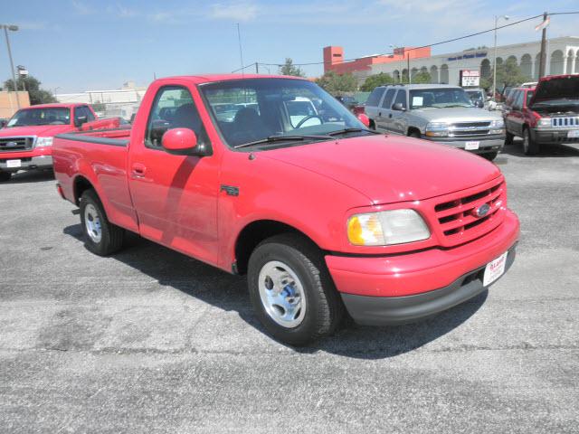 Photo of 1999 Ford F-150