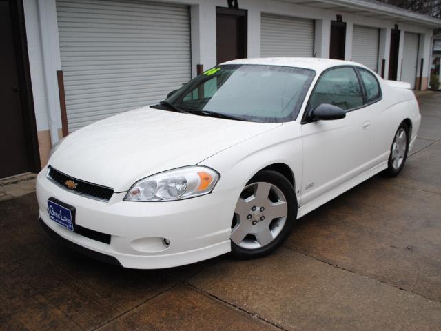 Photo of 2006 Chevrolet Monte Carlo