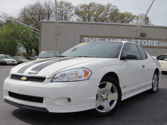 Photo of 2006 Chevrolet Monte Carlo