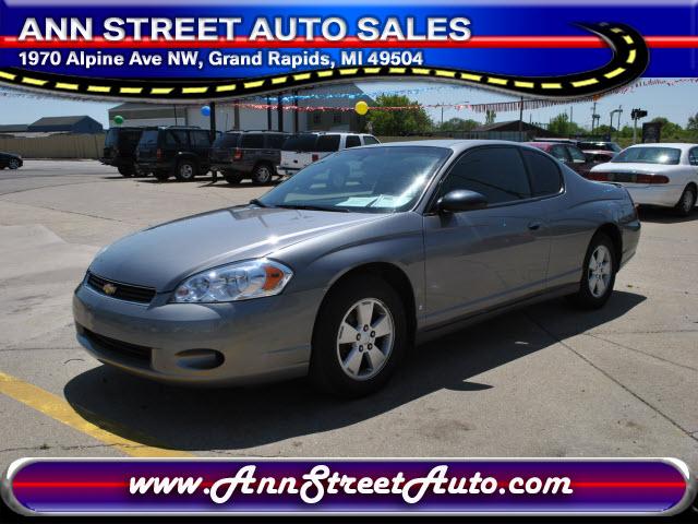 Photo of 2006 Chevrolet Monte Carlo