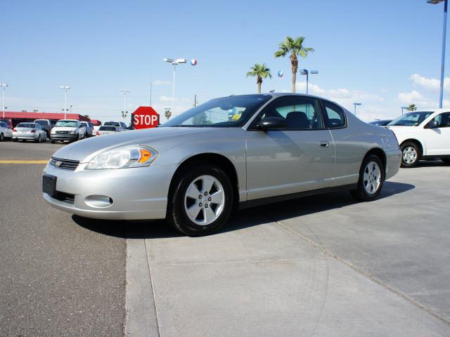 Photo of 2006 Chevrolet Monte Carlo