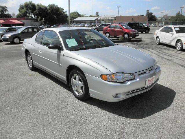 Photo of 2004 Chevrolet Monte Carlo