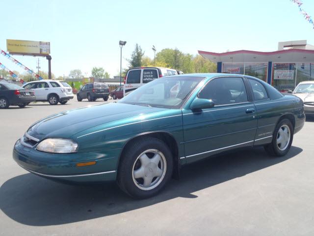 Photo of 1999 Chevrolet Monte Carlo