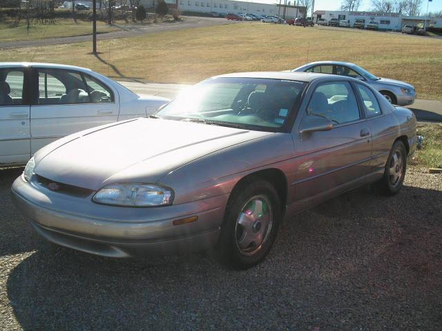 Photo of 1998 Chevrolet Monte Carlo