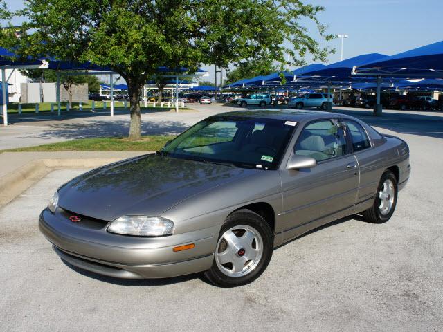 Photo of 1999 Chevrolet Monte Carlo