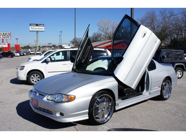 Photo of 2004 Chevrolet Monte Carlo
