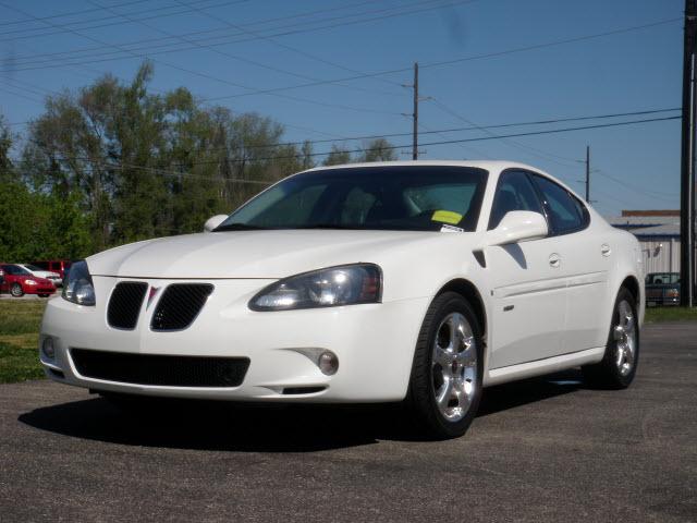 Photo of 2006 Pontiac Grand Prix