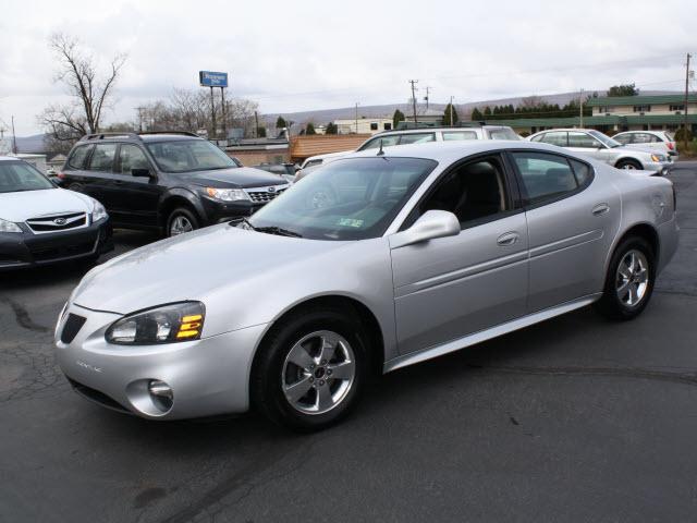 Photo of 2005 Pontiac Grand Prix