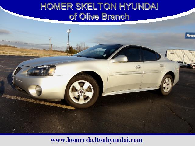 Photo of 2004 Pontiac Grand Prix