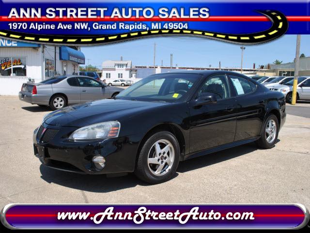Photo of 2004 Pontiac Grand Prix