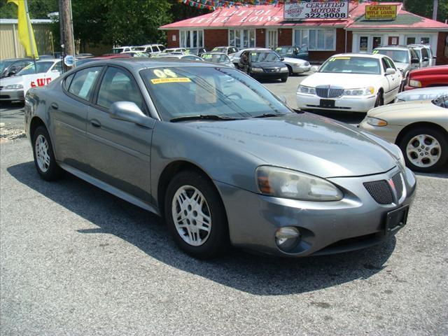 Photo of 2004 Pontiac Grand Prix