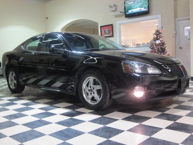 Photo of 2004 Pontiac Grand Prix