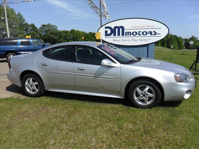 Photo of 2004 Pontiac Grand Prix