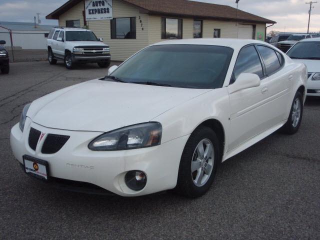 Photo of 2008 Pontiac Grand Prix