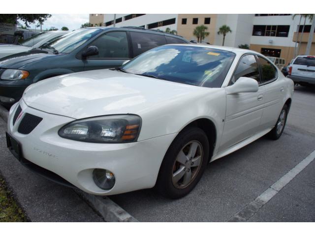 Photo of 2006 Pontiac Grand Prix