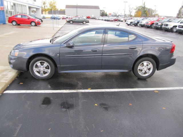 Photo of 2008 Pontiac Grand Prix