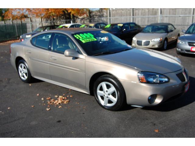 Photo of 2006 Pontiac Grand Prix