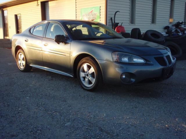 Photo of 2006 Pontiac Grand Prix