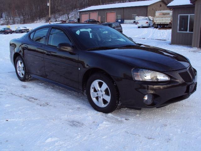 Photo of 2008 Pontiac Grand Prix