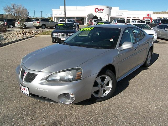 Photo of 2006 Pontiac Grand Prix