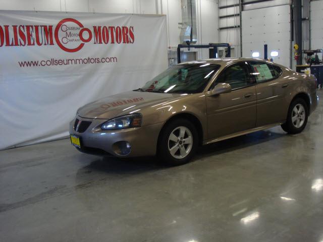 Photo of 2006 Pontiac Grand Prix