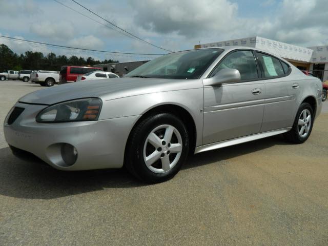 Photo of 2006 Pontiac Grand Prix