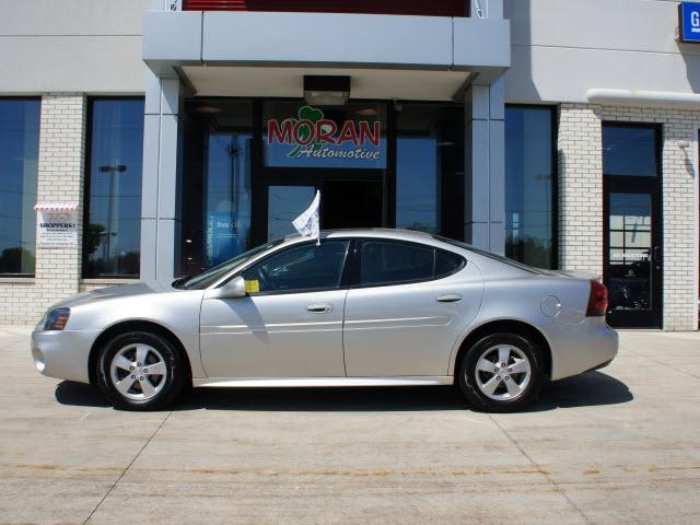 Photo of 2008 Pontiac Grand Prix