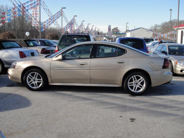 Photo of 2005 Pontiac Grand Prix