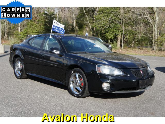 Photo of 2004 Pontiac Grand Prix
