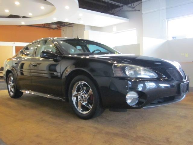 Photo of 2004 Pontiac Grand Prix