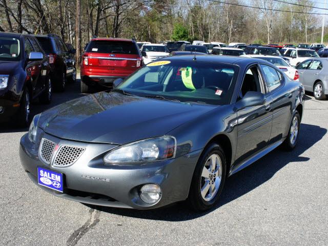 Photo of 2005 Pontiac Grand Prix