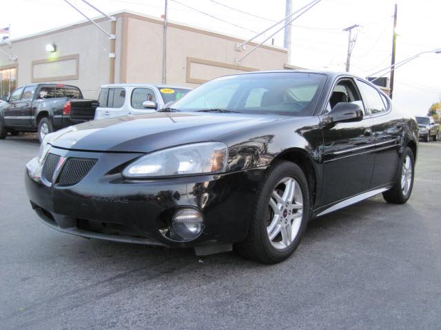 Photo of 2004 Pontiac Grand Prix