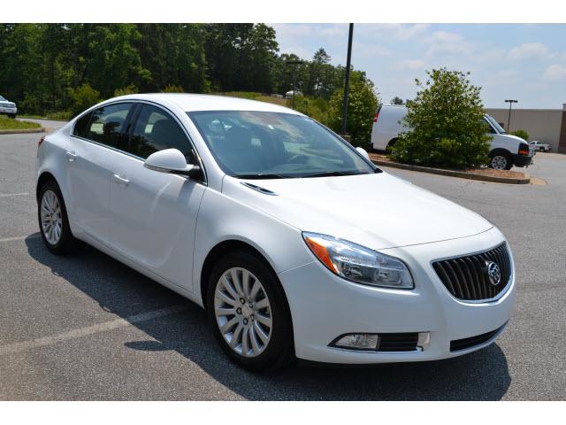 Photo of 2012 Buick Regal