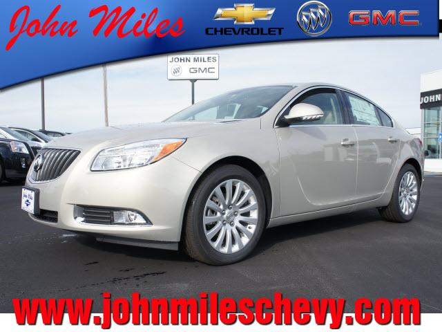 Photo of 2012 Buick Regal